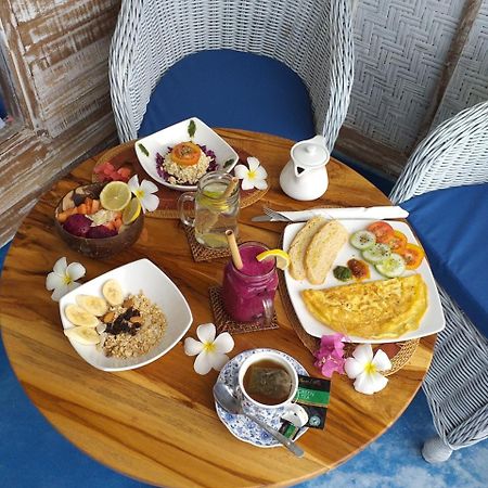 ギリ・アイル Casa Azzurra Bed & Breakfast エクステリア 写真