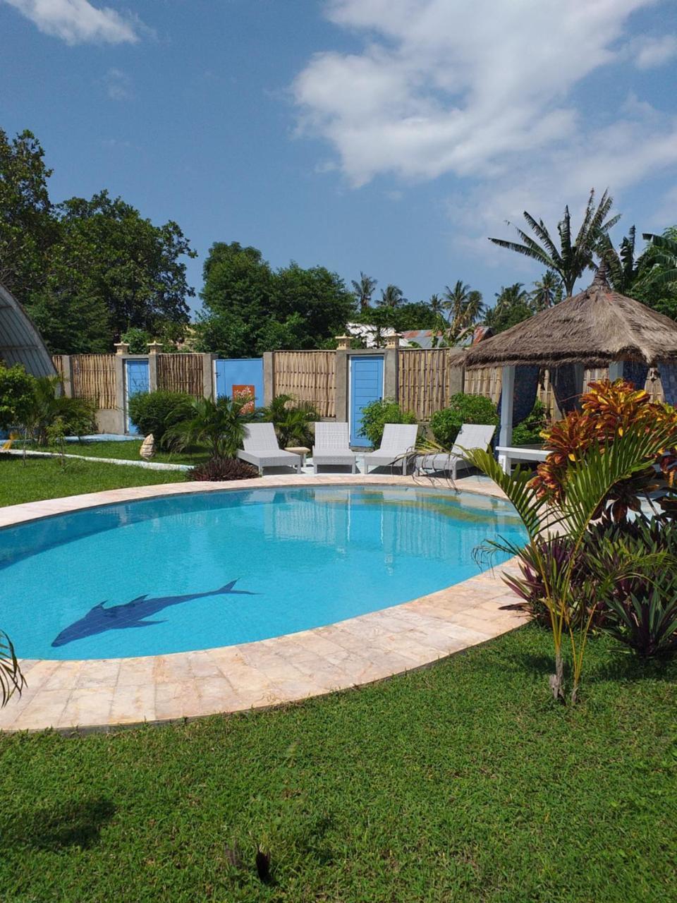 ギリ・アイル Casa Azzurra Bed & Breakfast エクステリア 写真