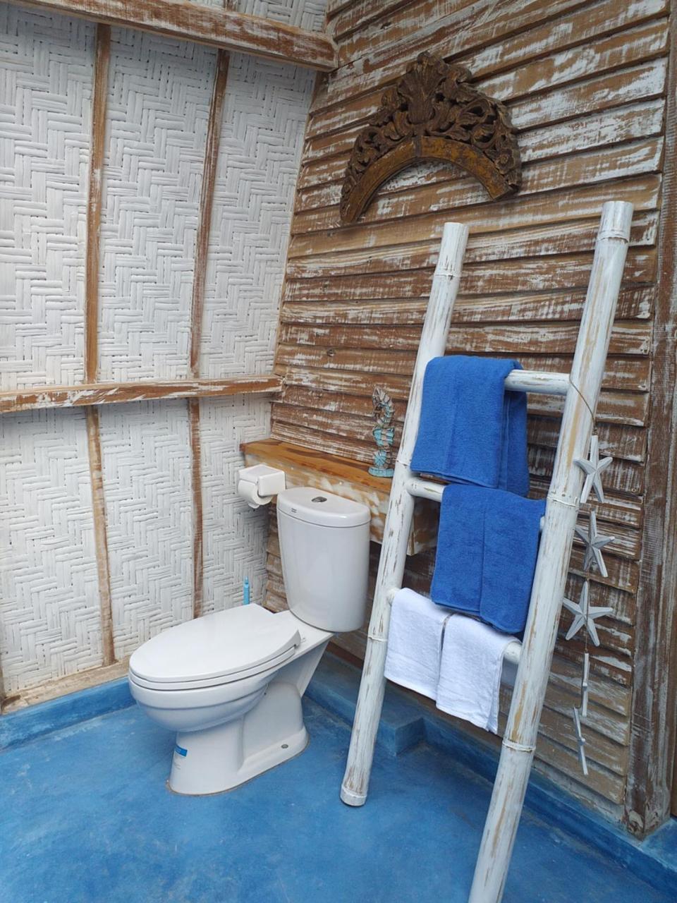 ギリ・アイル Casa Azzurra Bed & Breakfast エクステリア 写真